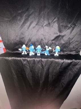 Lot of 5 Vintage 2011-2013 McDonald's Smurfs Happy Meal Figures